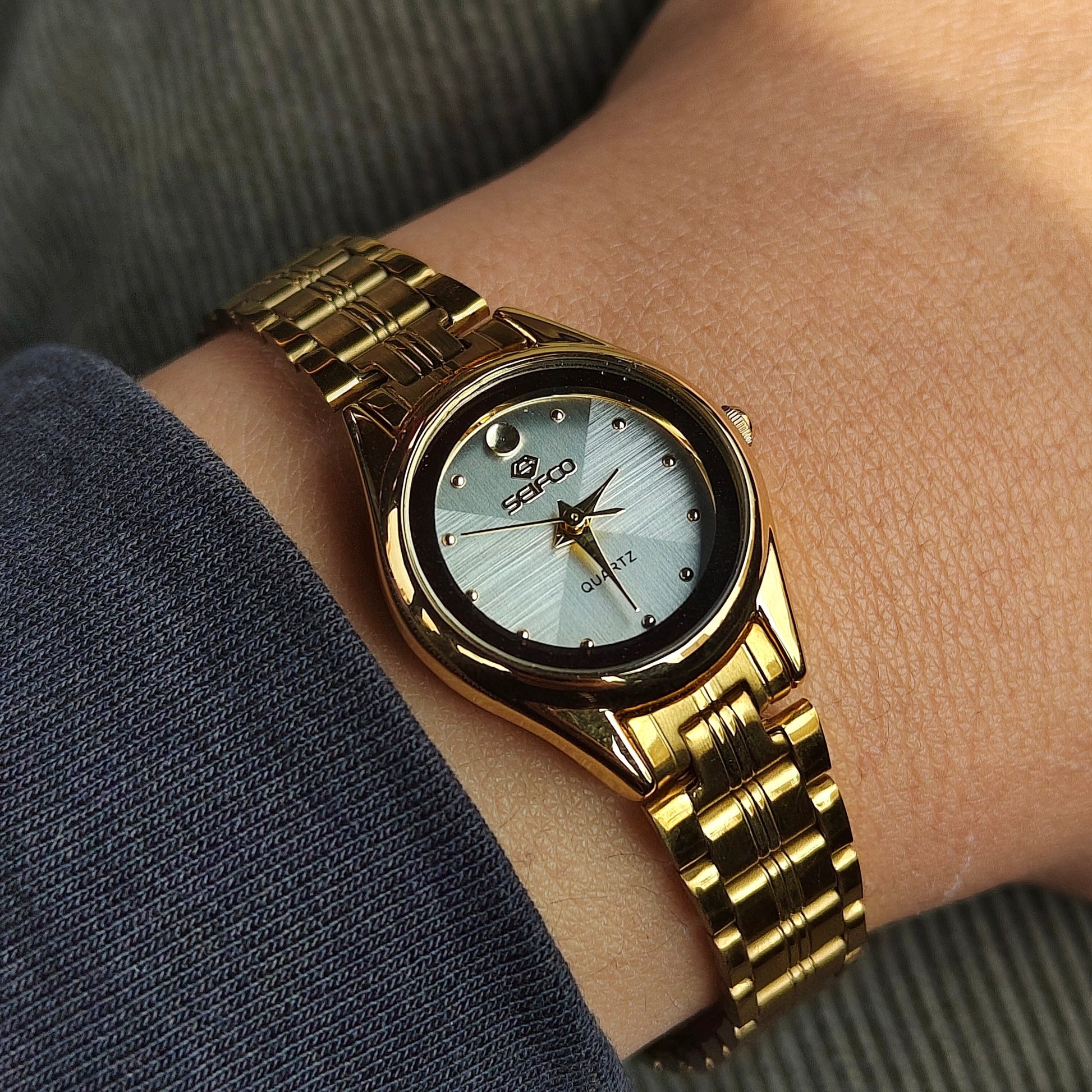 White Dial Mirror Bezel Gold Seifco Watch