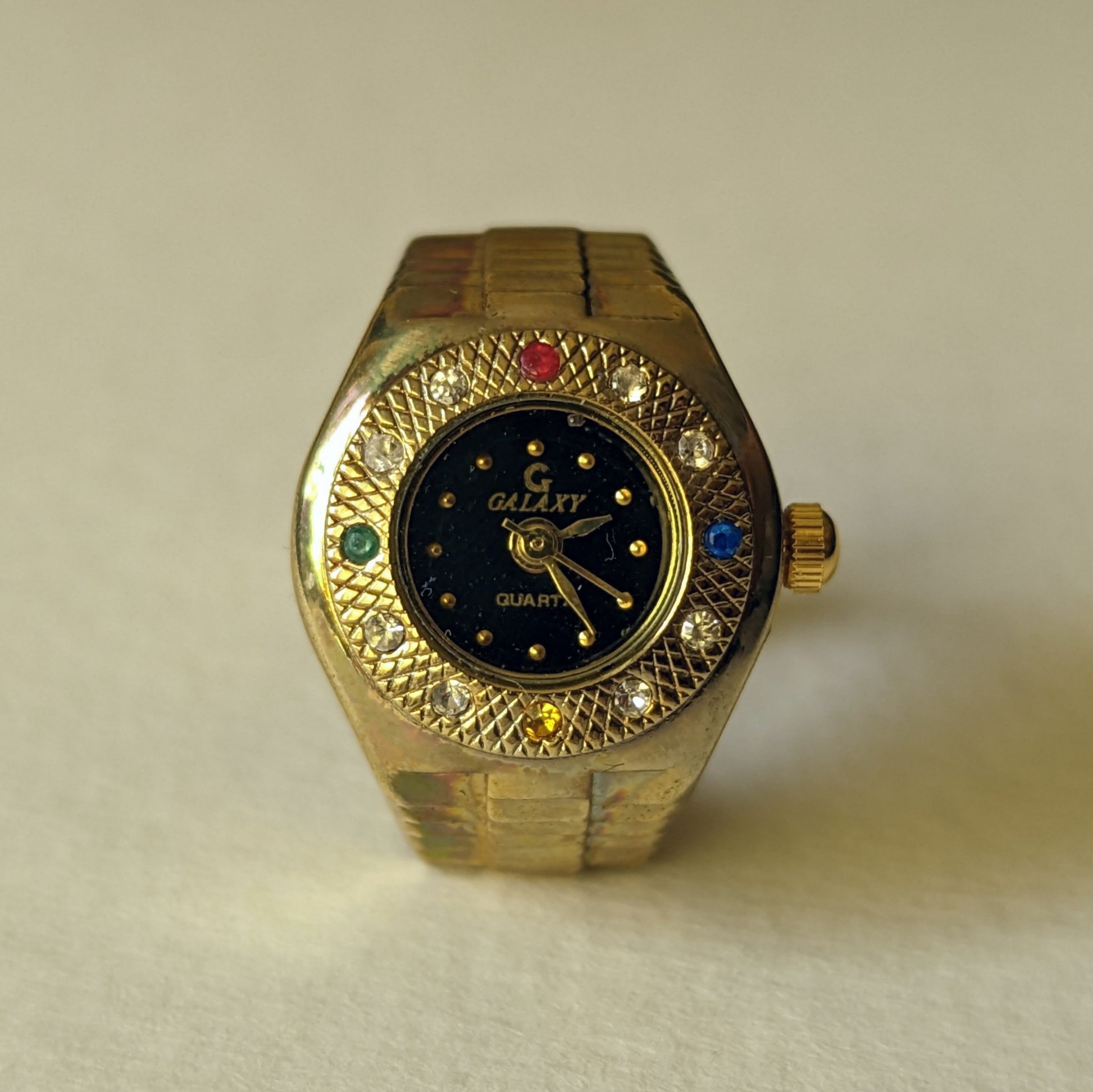 Black on Gold Circle Watch Ring - outer jewels