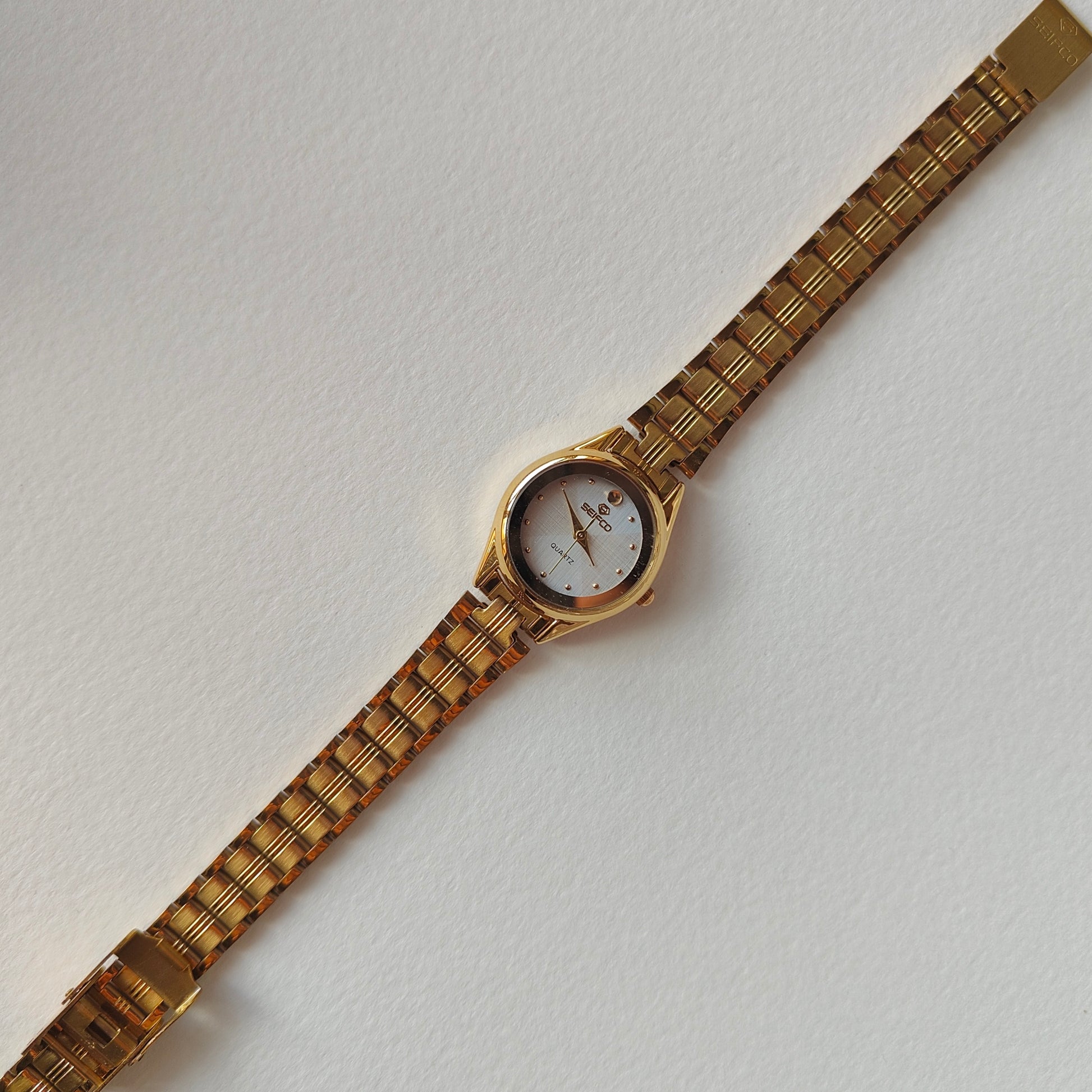 White Dial Mirror Bezel Gold Seifco Watch
