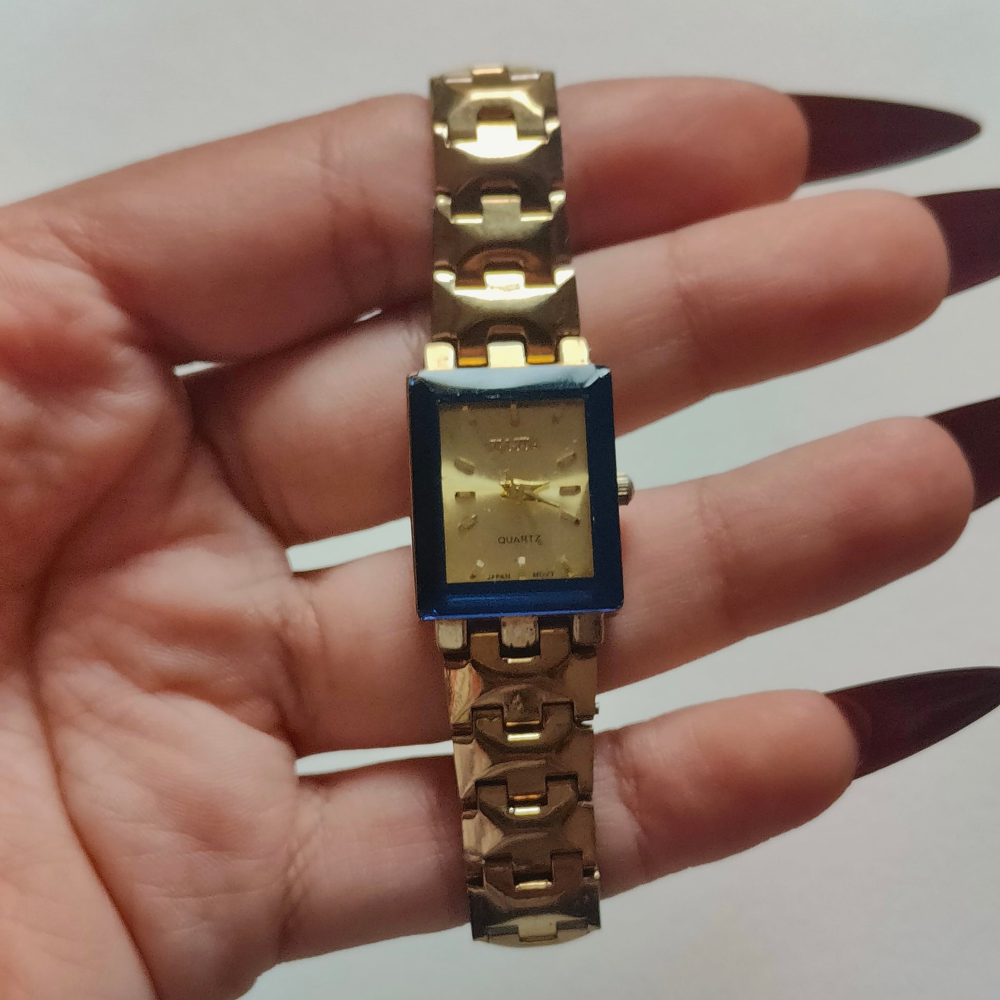 Blue frame gold Watch -not working