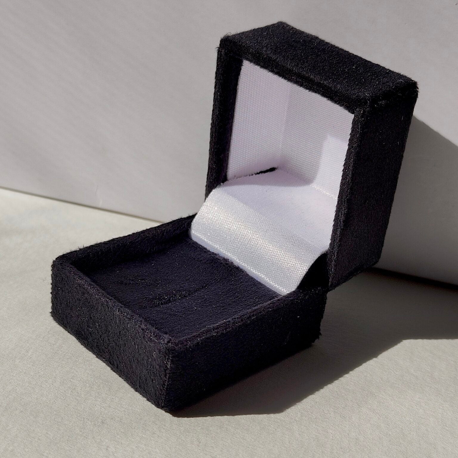 Signature Velvet Box