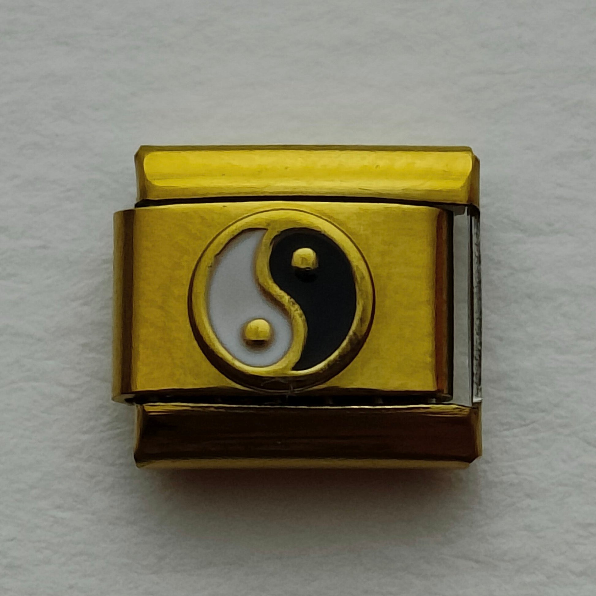 Ying-Yang Gold Charm