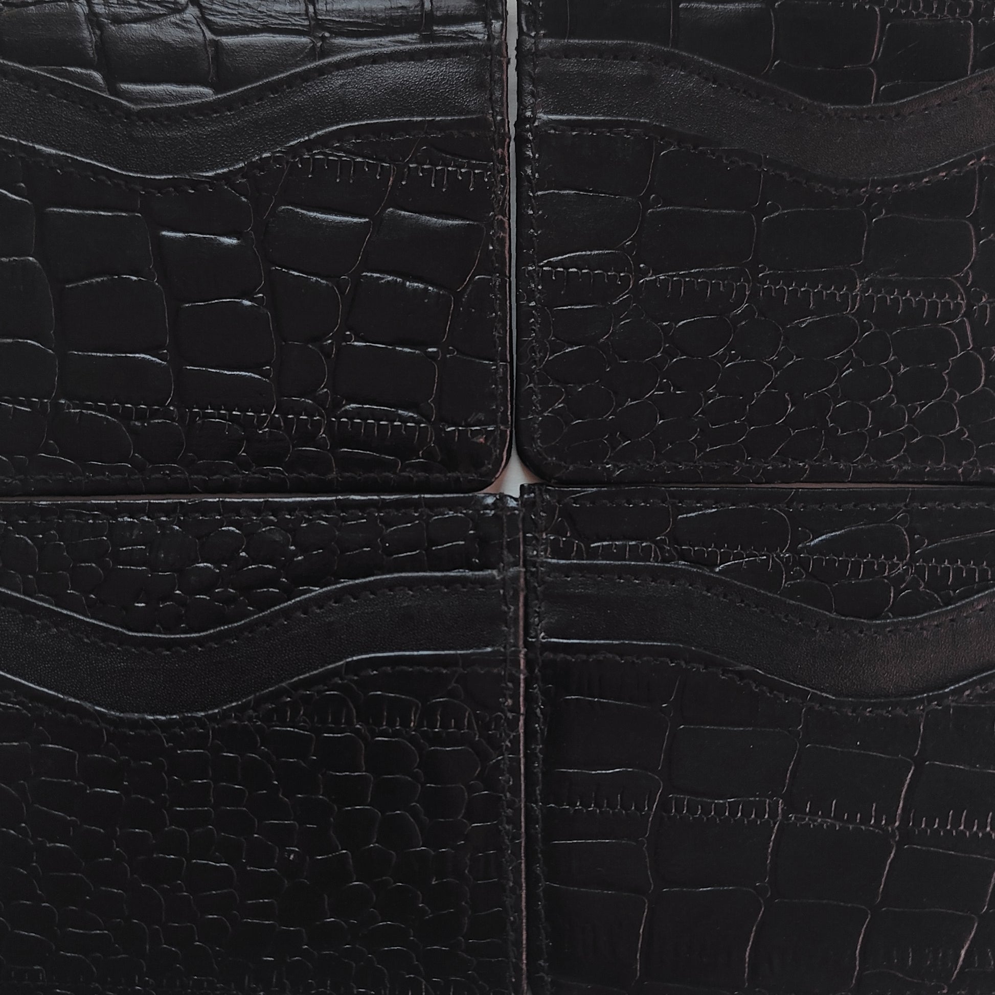 Alternating Black Cardholder