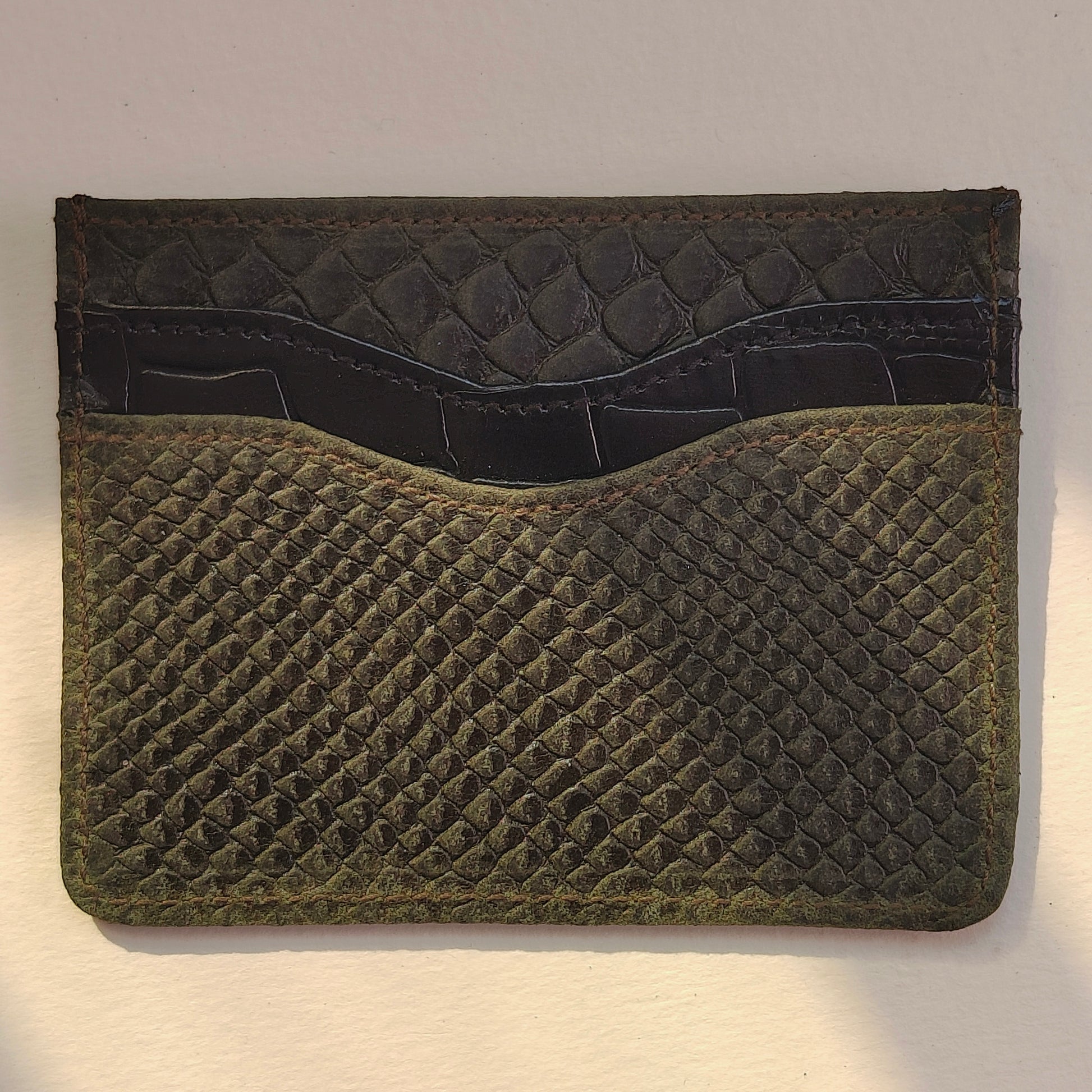 Olive X Black Cardholder