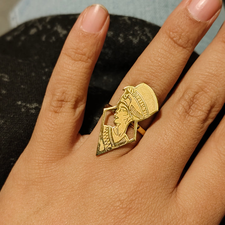 The Nefertiti Ring