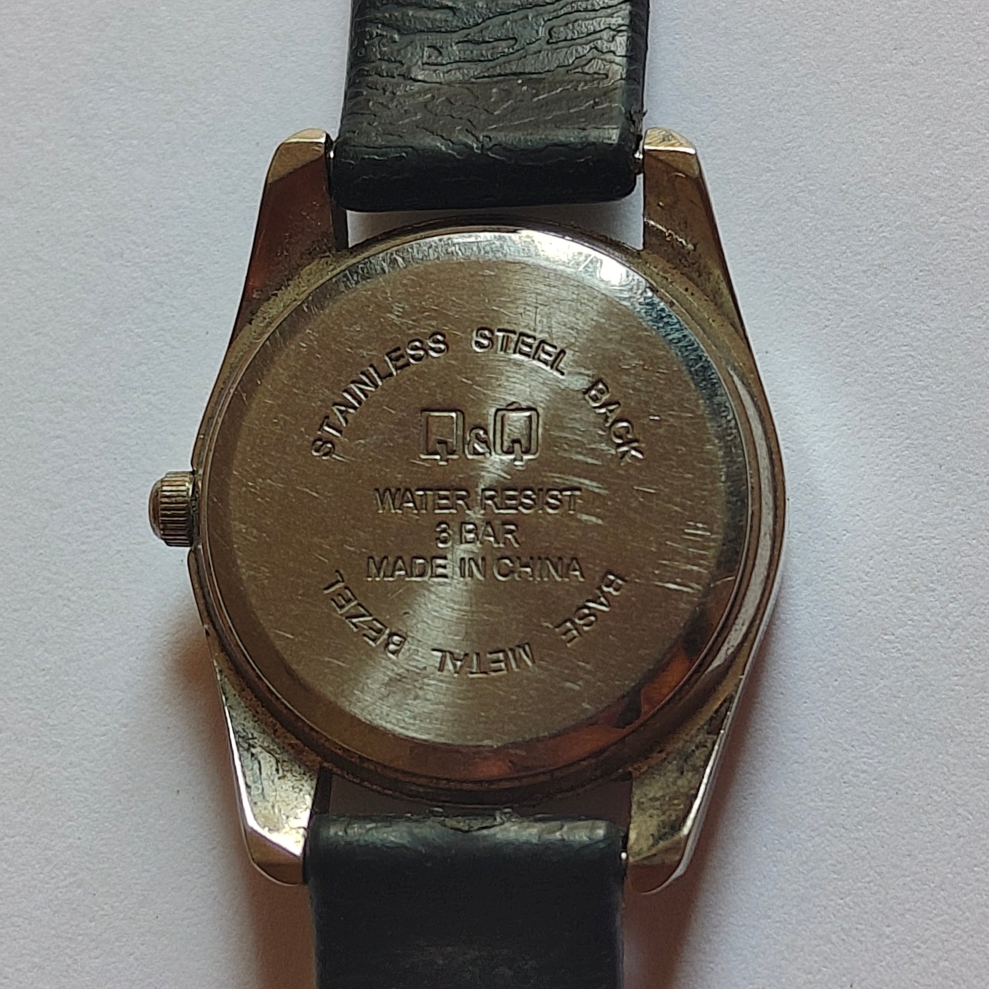 Vintage rubber watch - not working