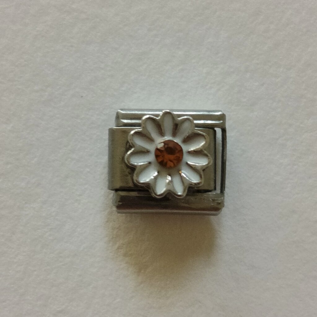 Daisy Charm