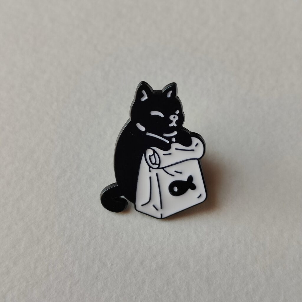 Cat pin