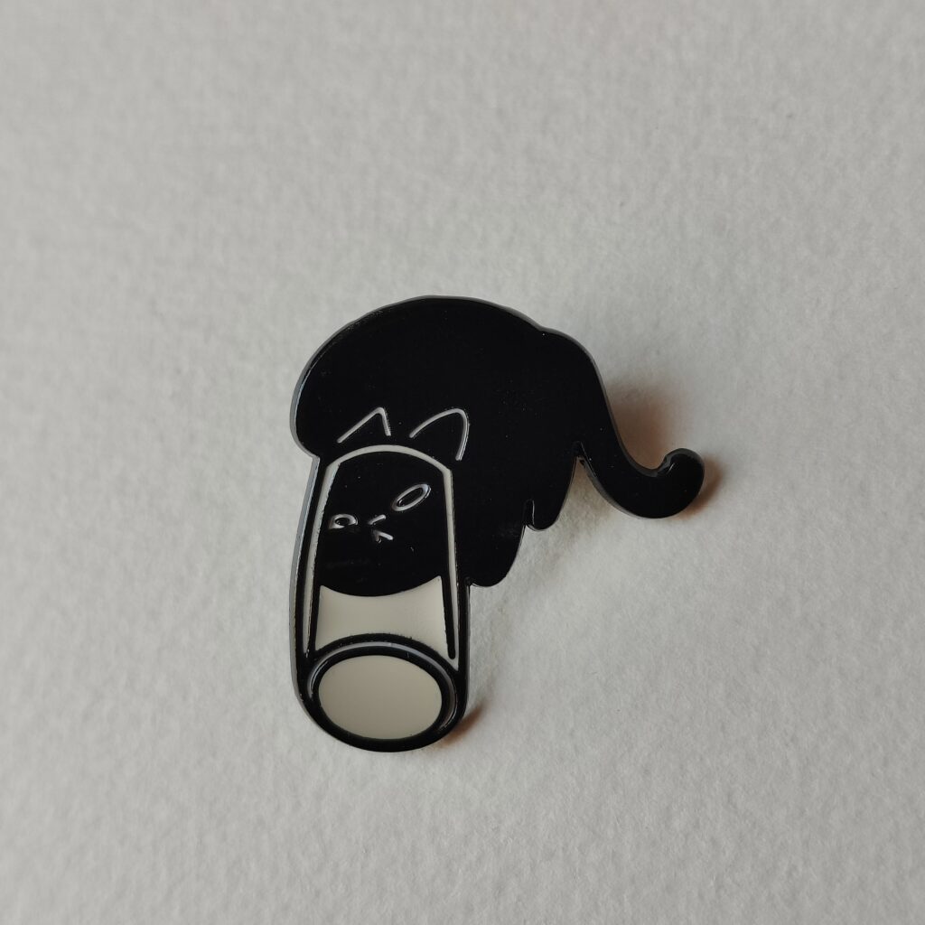 Cat pin