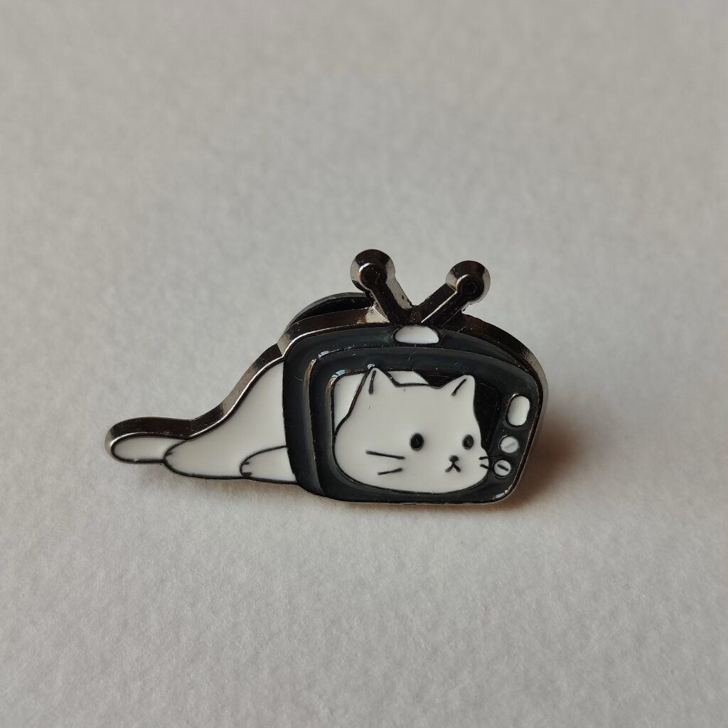 TV Cat pin